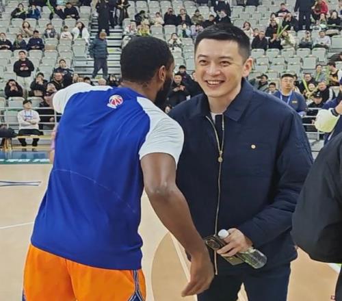 沃克加盟米,租金,万欧元租借,开云体育官网,KaiYun,SPORTS,开云体育中国官网,KaiYun体育平台,开云体育服务