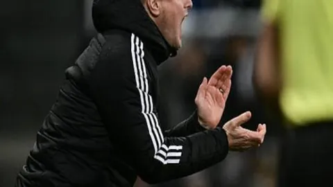 “利物浦与萨拉赫续约谈判顺利，进展超出预期，步入新阶段”