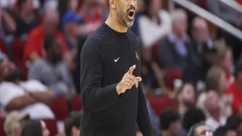 拉菲尼亚：两场淘汰赛裁判表现糟糕，比赛实属被偷